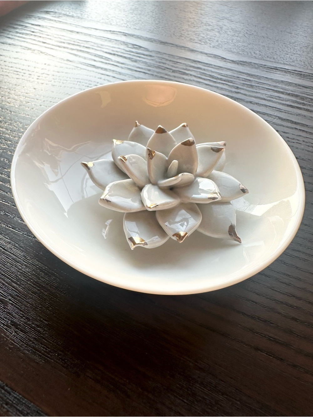 Charming Charlie White Ceramic Lotus Jewelry Dish Gold Trim Ring Catchall